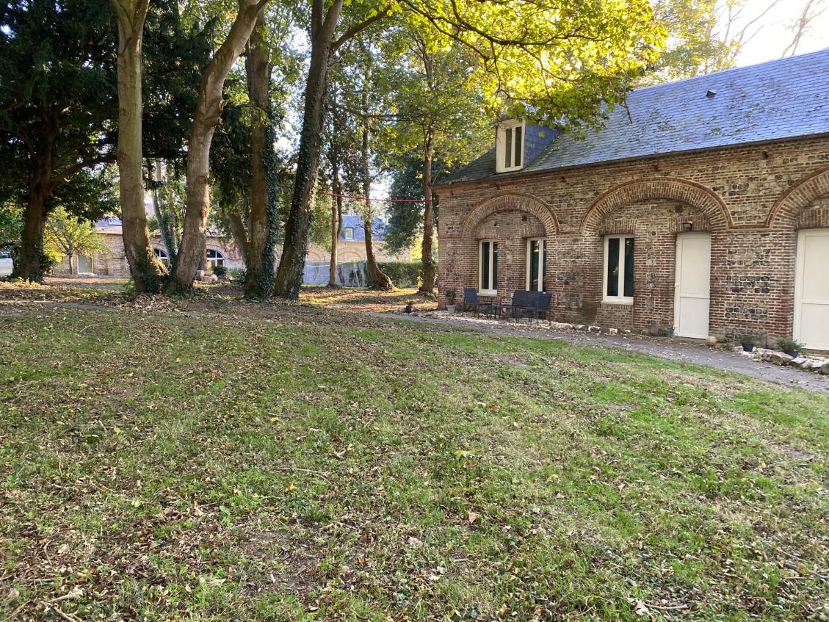 Les Gites Du Chateau Du Cedre Manneville-es-Plains Экстерьер фото